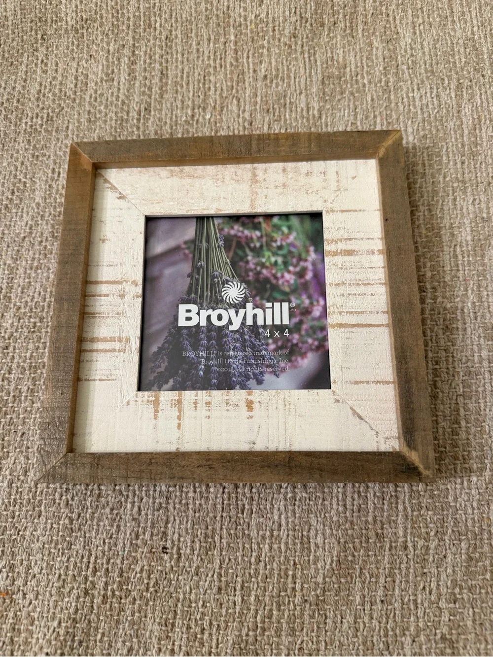 Broyhill 4x4” NEW Farmhouse Rustic Picture Frame